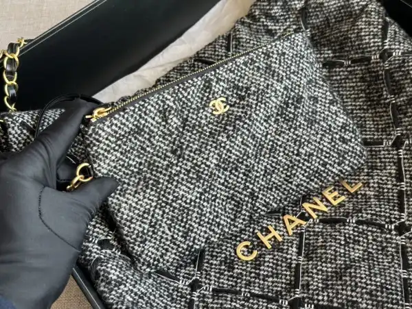 CHANEL 22 HANDBAG-38*42*8 cm