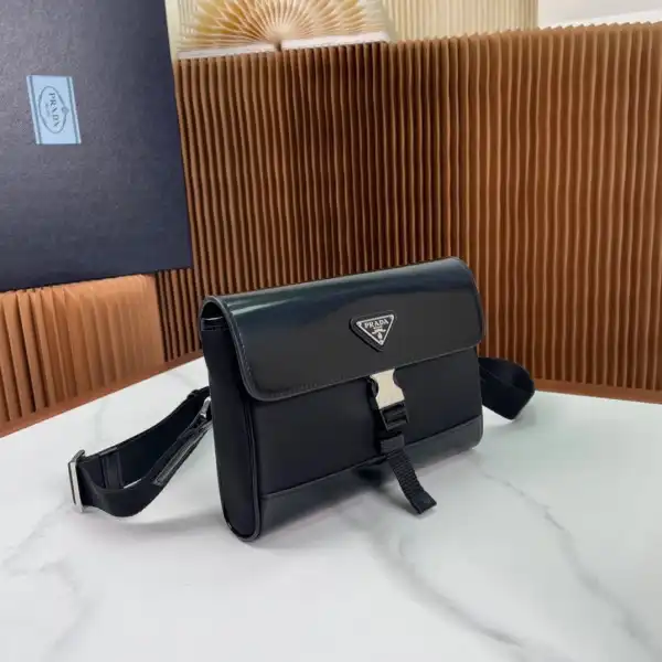 Yupoo bagsoffer PRADA Re-Nylon and leather shoulder bag