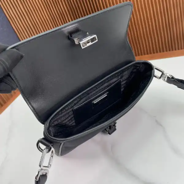 Frstbag ru PRADA Re-Nylon and leather shoulder bag