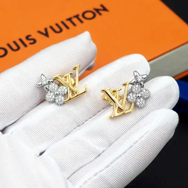 First bag ru LOUIS VUITTON EARRINGS