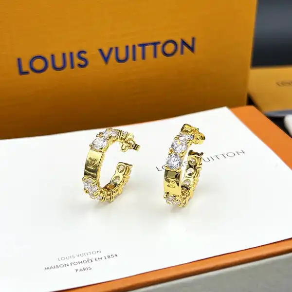 First bag ru LOUIS VUITTON EARRINGS