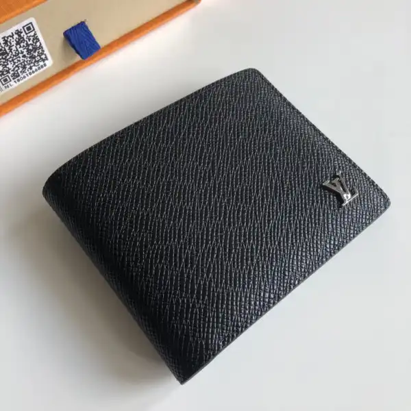 TO LOUIS VUITTON MULTIPLE WALLET