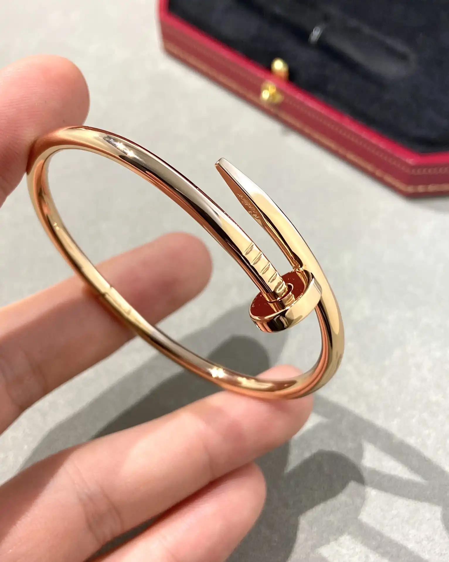 Firstbag Ru CARTIER  BRACELET