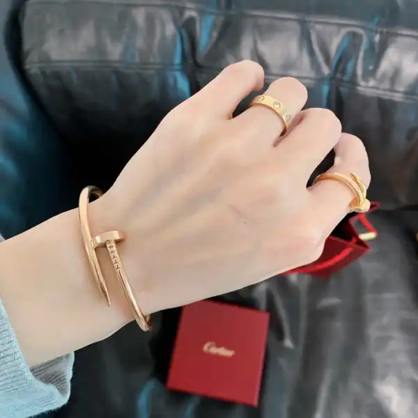 CARTIER  BRACELET