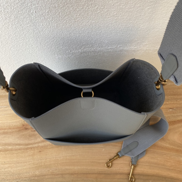 HOT SALE CELIN* SANGLE BUCKET