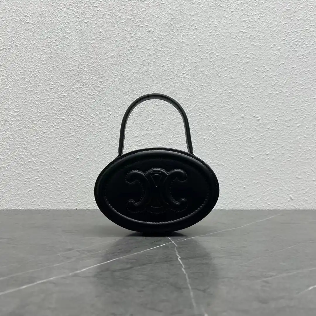 Frstbag ru OVAL BAG CUIR TRIOMPHE CHANELUTCH