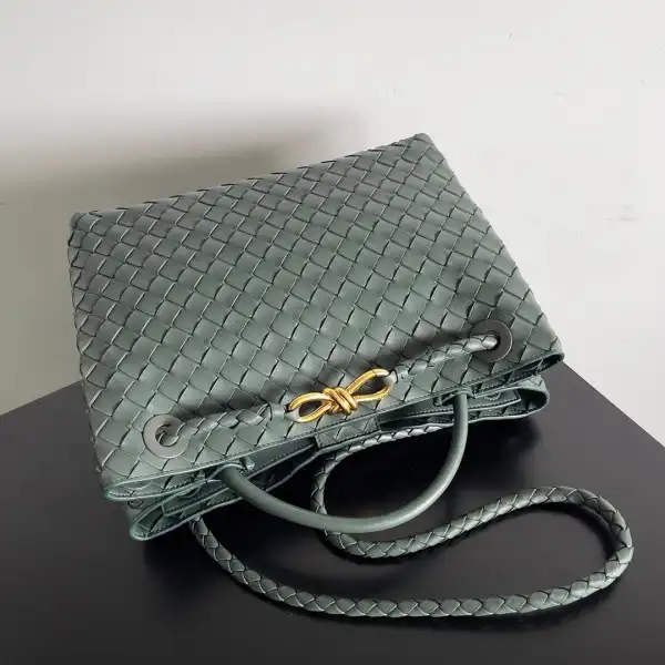 BOTTEGA VENETA MEDIUM ANDIAMO