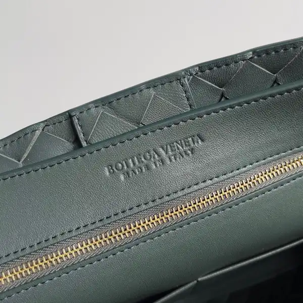 BOTTEGA VENETA MEDIUM ANDIAMO