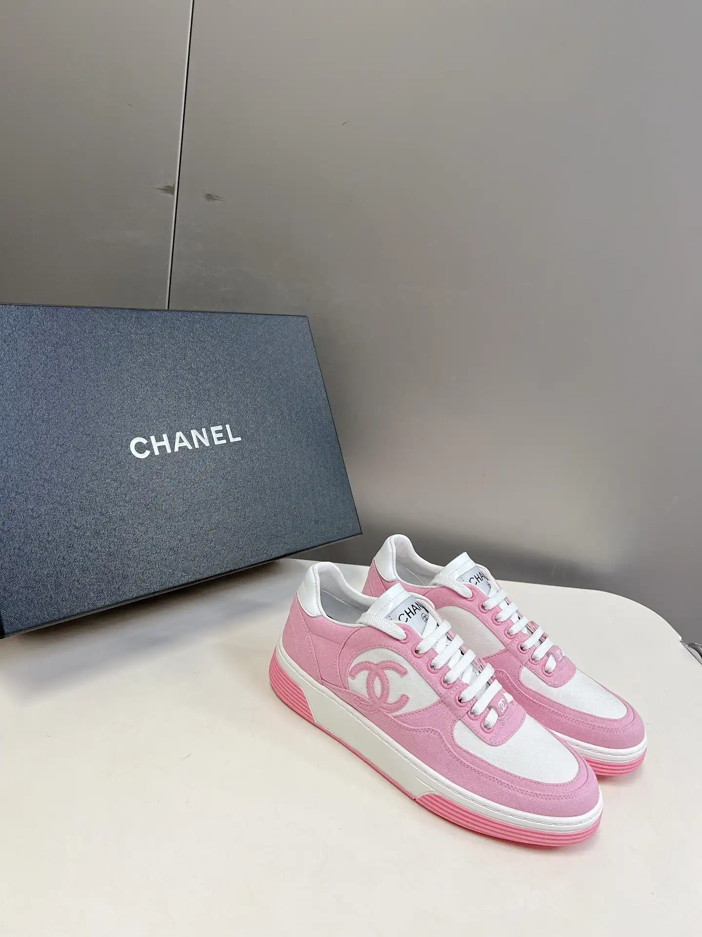 Firstbag Ru CHANEL SNEAKER