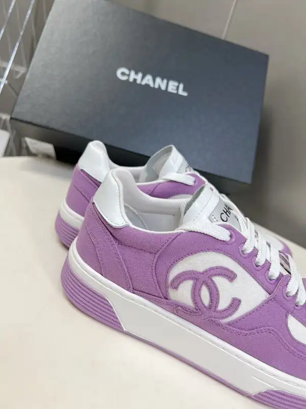 First bag ru CHANEL SNEAKER