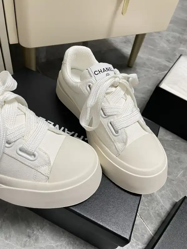 First bag ru CHANEL SNEAKER