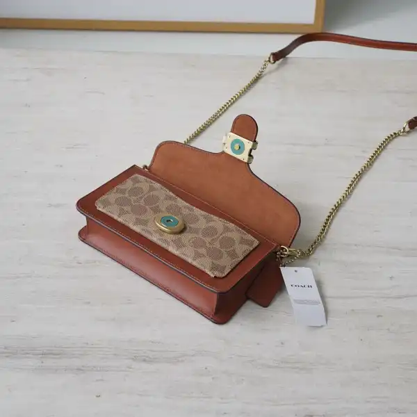 COACH TABBY 20 SHOULDER BAG