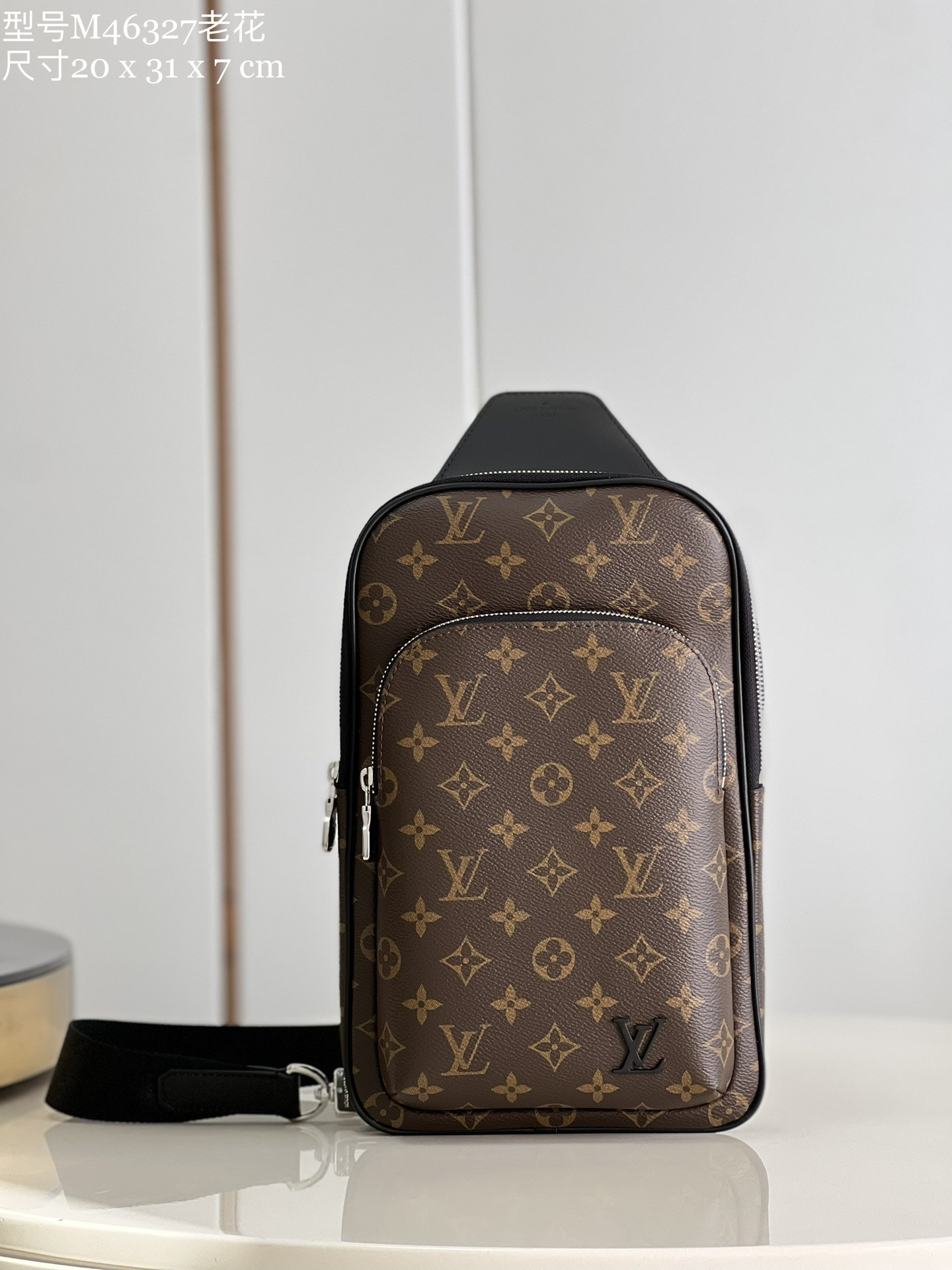 HOT SALE LOUIS VUITTON Avenue Slingbag NM