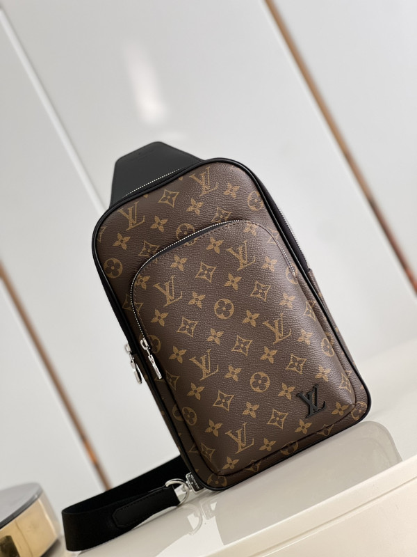 HOT SALE LOUIS VUITTON Avenue Slingbag NM