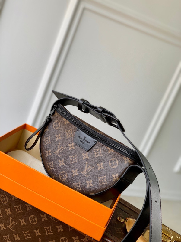 HOT SALE LOUIS VUITTON Moon Crossbody