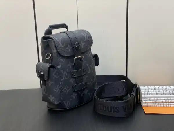 First bag ru LOUIS VUITTON Nano Christopher