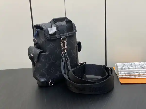 First bag ru LOUIS VUITTON Nano Christopher