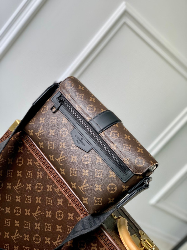 HOT SALE LOUIS VUITTON S-Cape Messenger