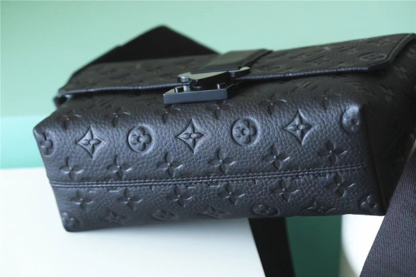 HOT SALE LOUIS VUITTON S-Cape Messenger