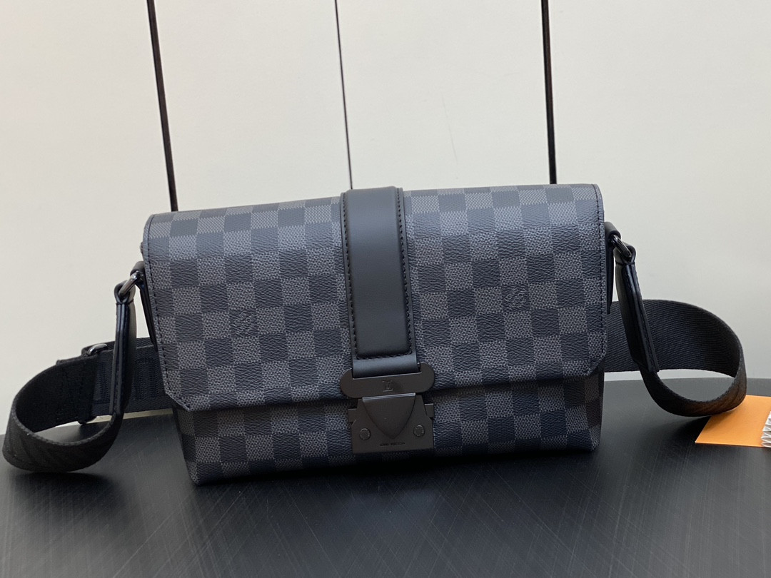 HOT SALE LOUIS VUITTON S-Cape Messenger