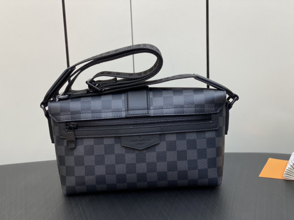 HOT SALE LOUIS VUITTON S-Cape Messenger