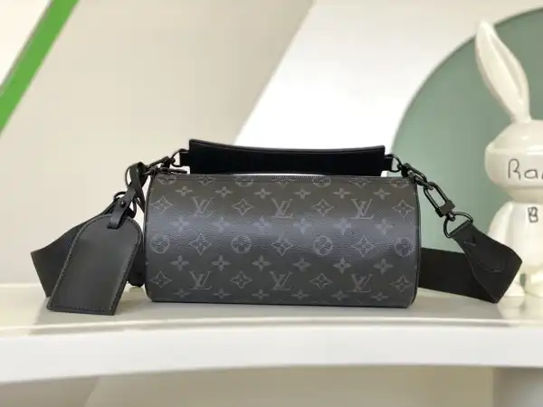 Frstbag ru LOUIS VUITTON Soft Polochon PM