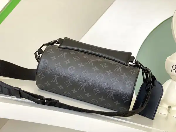 First bag ru LOUIS VUITTON Soft Polochon PM