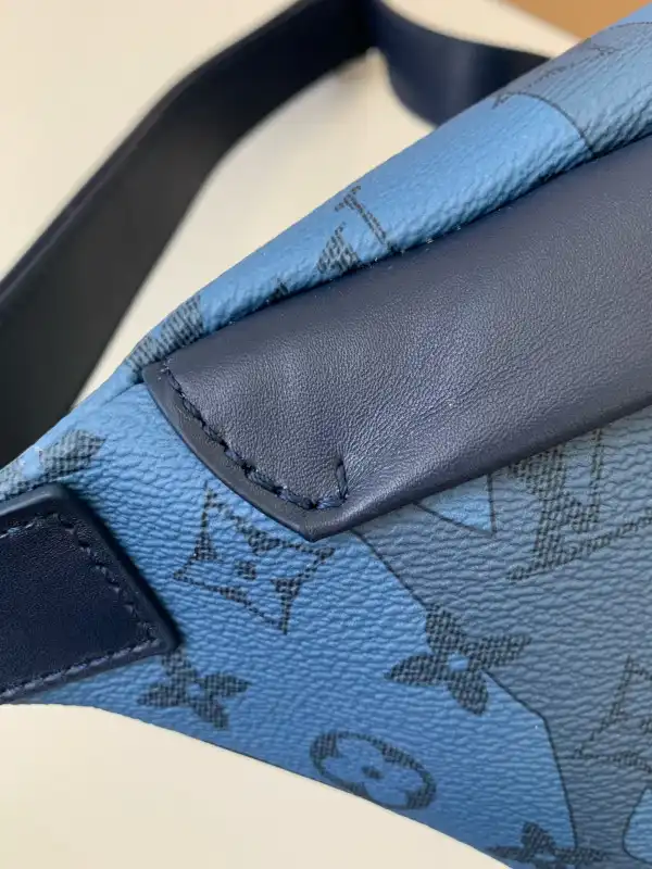 Cheap LOUIS VUITTON DISCOVERY BUMBAG