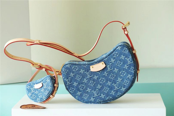 HOT SALE LOUIS VUITTON Croissant MM