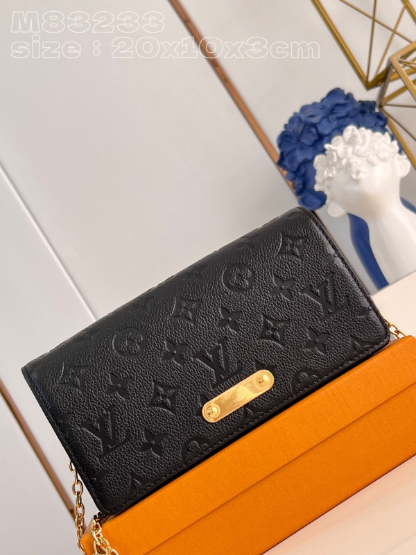 HOT SALE LOUIS VUITTON Wallet On Chain Lily