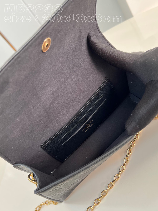 HOT SALE LOUIS VUITTON Wallet On Chain Lily