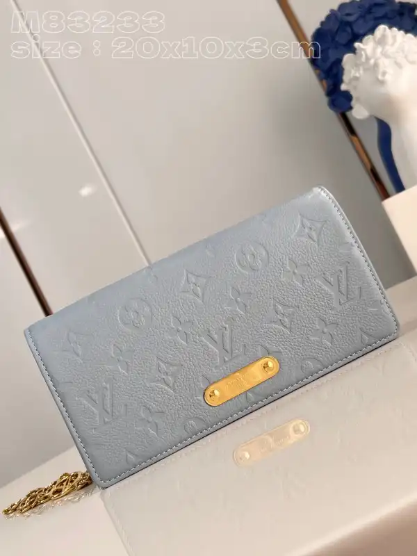 Cheap LOUIS VUITTON Wallet On Chain Lily