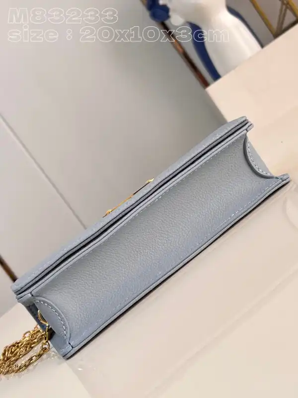 Cheap LOUIS VUITTON Wallet On Chain Lily