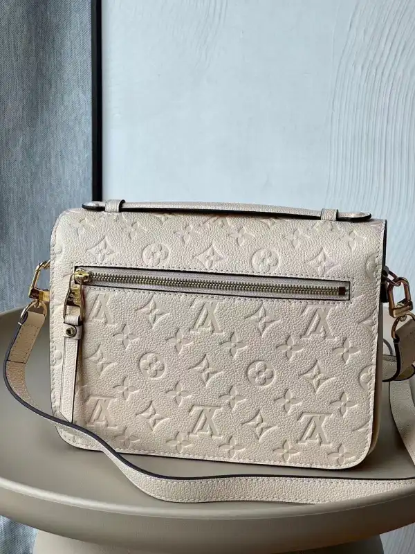 Cheap LOUIS VUITTON POCHETTE METIS EAST WEST