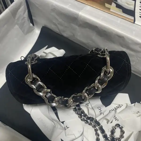 Frstbag ru CHANEL MINI FLAP BAG