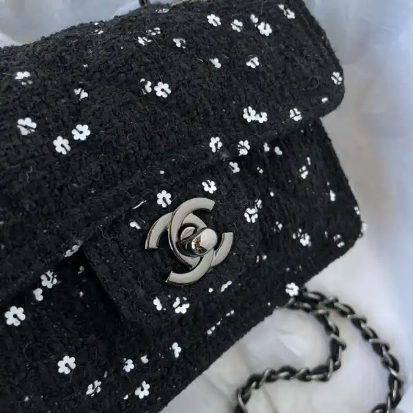 CHANEL MINI FLAP BAG