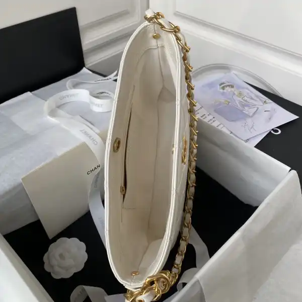 CHANEL LARGE HOBO BAG