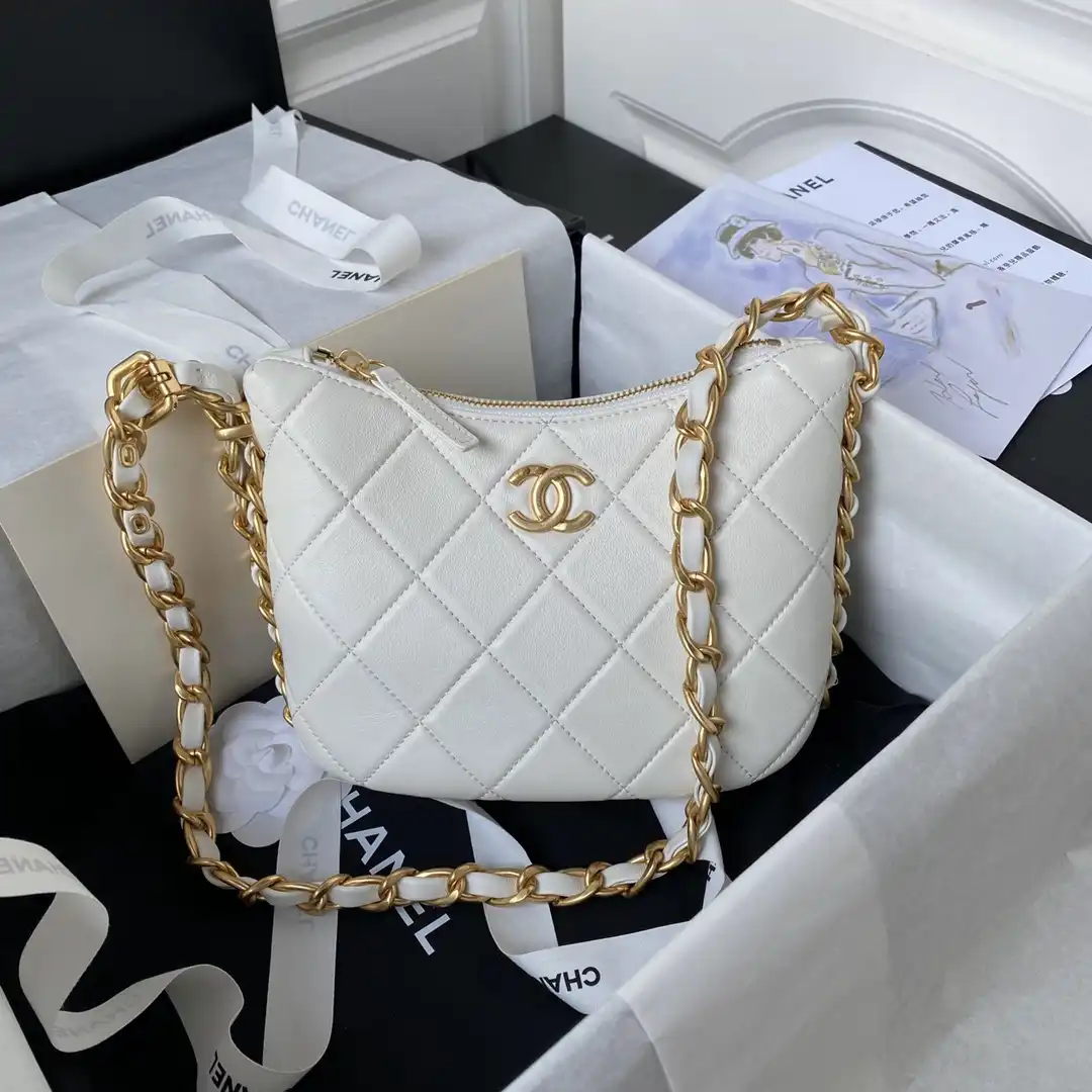 CHANEL HOBO BAG