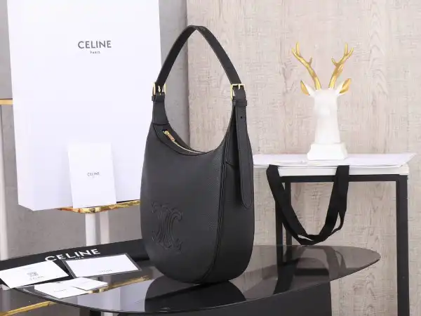 CELIN* HELOISE CUIR TRIOMPHE BAG IN SUPPLE CALFSKIN