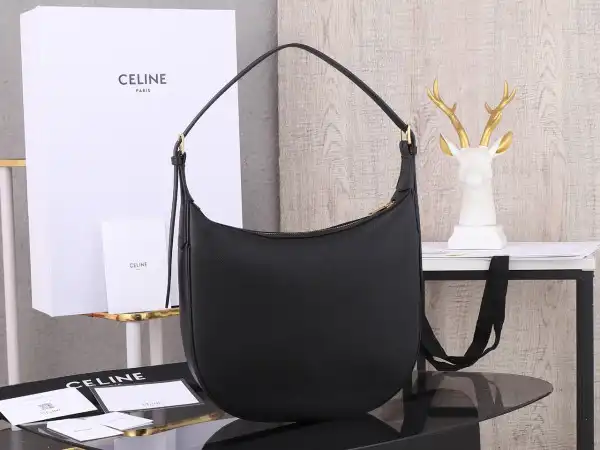 First bag ru CELIN* HELOISE CUIR TRIOMPHE BAG IN SUPPLE CALFSKIN