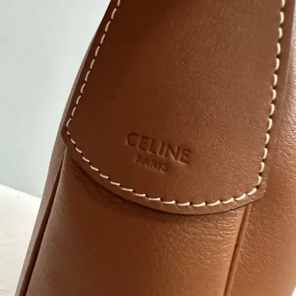 CELIN* HELOISE CUIR TRIOMPHE BAG IN SUPPLE CALFSKIN