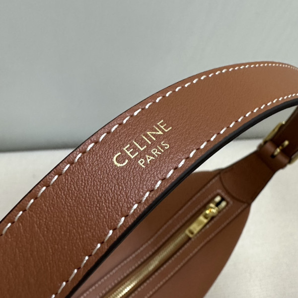 HOT SALE CELIN* HELOISE CUIR TRIOMPHE BAG IN SUPPLE CALFSKIN