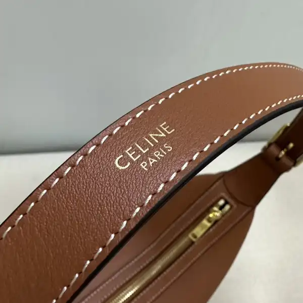 CELIN* HELOISE CUIR TRIOMPHE BAG IN SUPPLE CALFSKIN