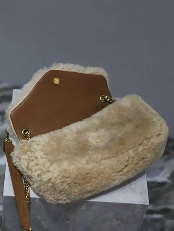 First bag ru YSL CALYPSO IN SHEARLING