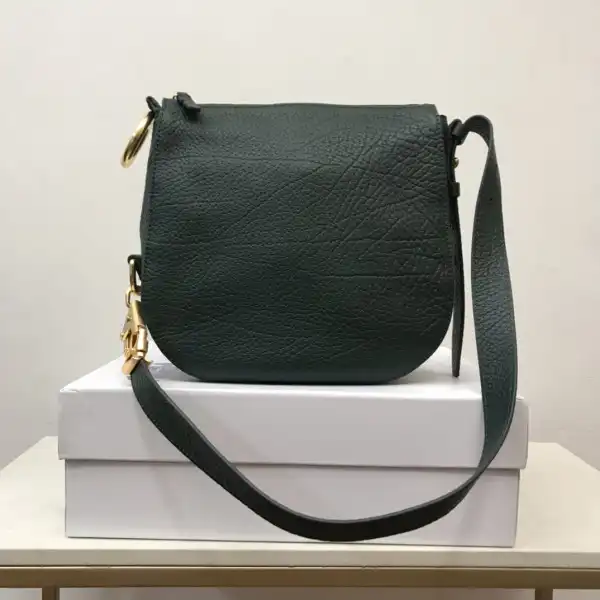 Bagsoffer BURBERRY Small Knight Bag-24*8*23cm