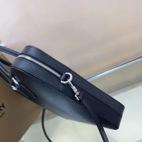 Bagsoffer BURBERRY Slim Ainsworth Briefcase