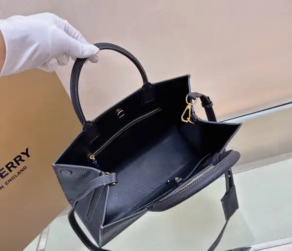 BURBERRY Small Frances Bag