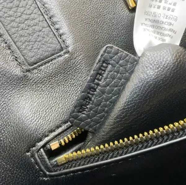 Bagsoffer BURBERRY Small Frances Bag