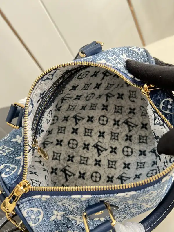 Eliminating the middleman and passing on savings to you. With massive production and tax-free benefits Louis Vuitton SPEEDY 25