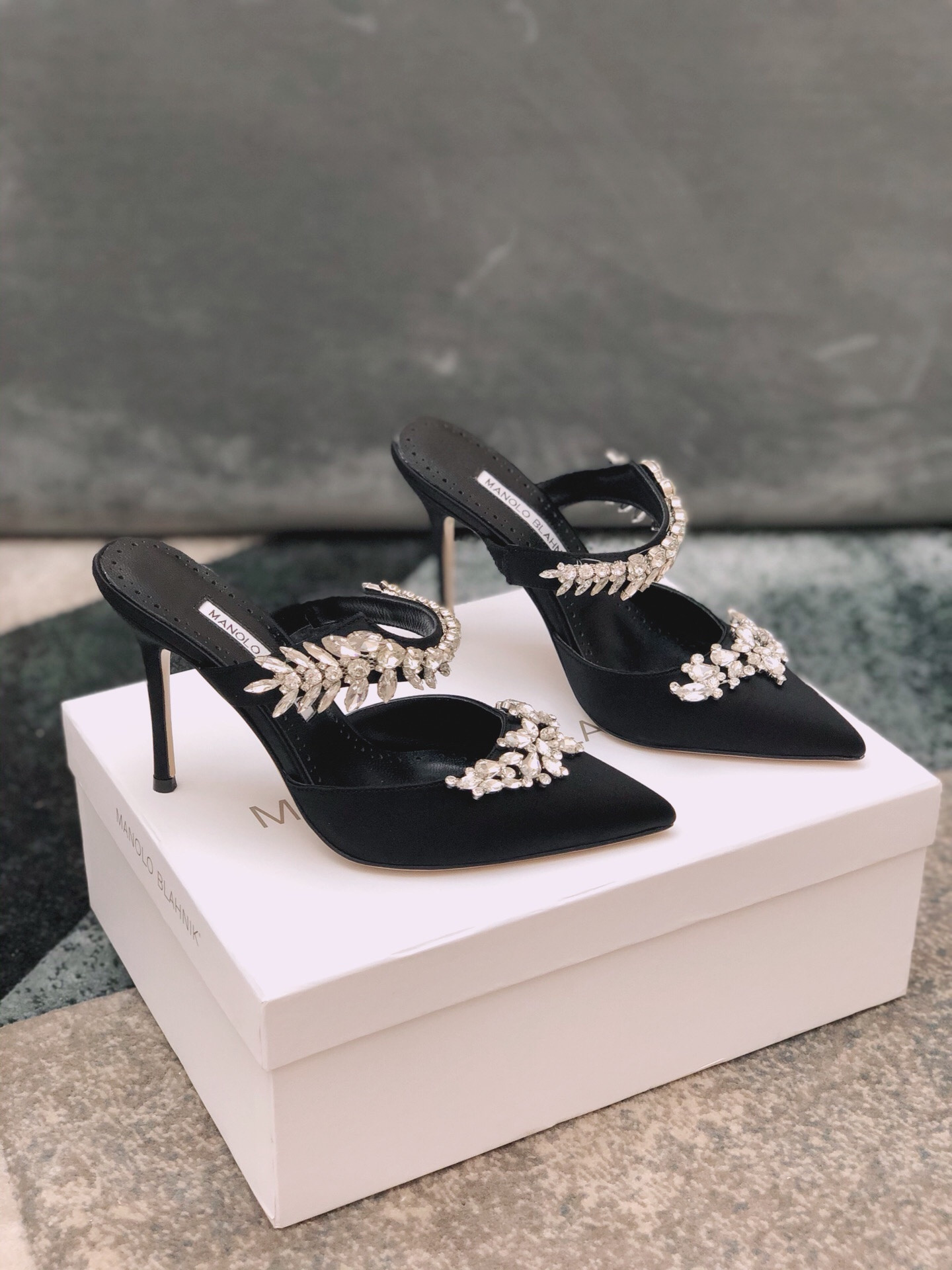 HOT SALE MANOLO BLAHNNIK SANDALS